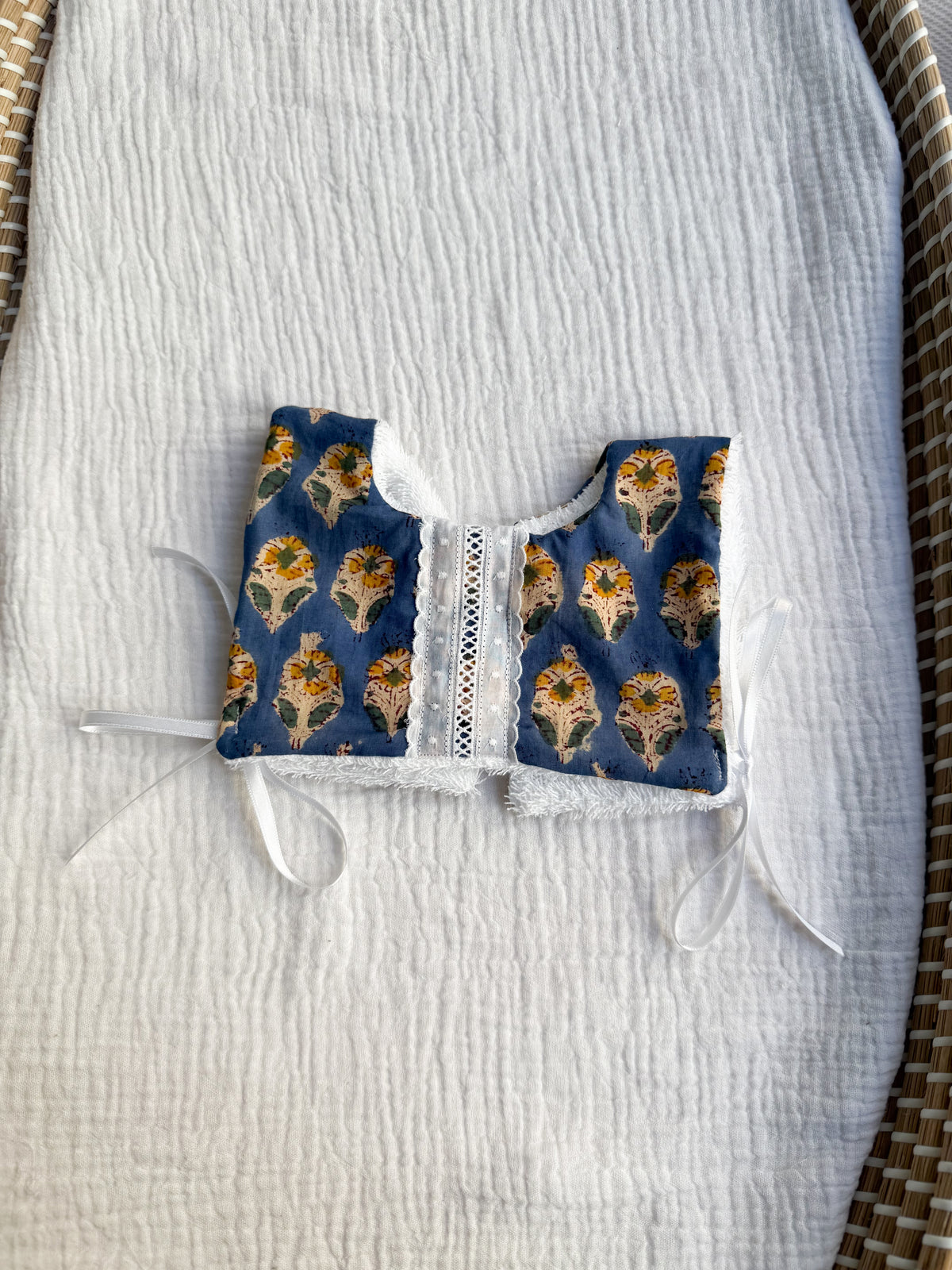 Baberola flor India azul y mostaza