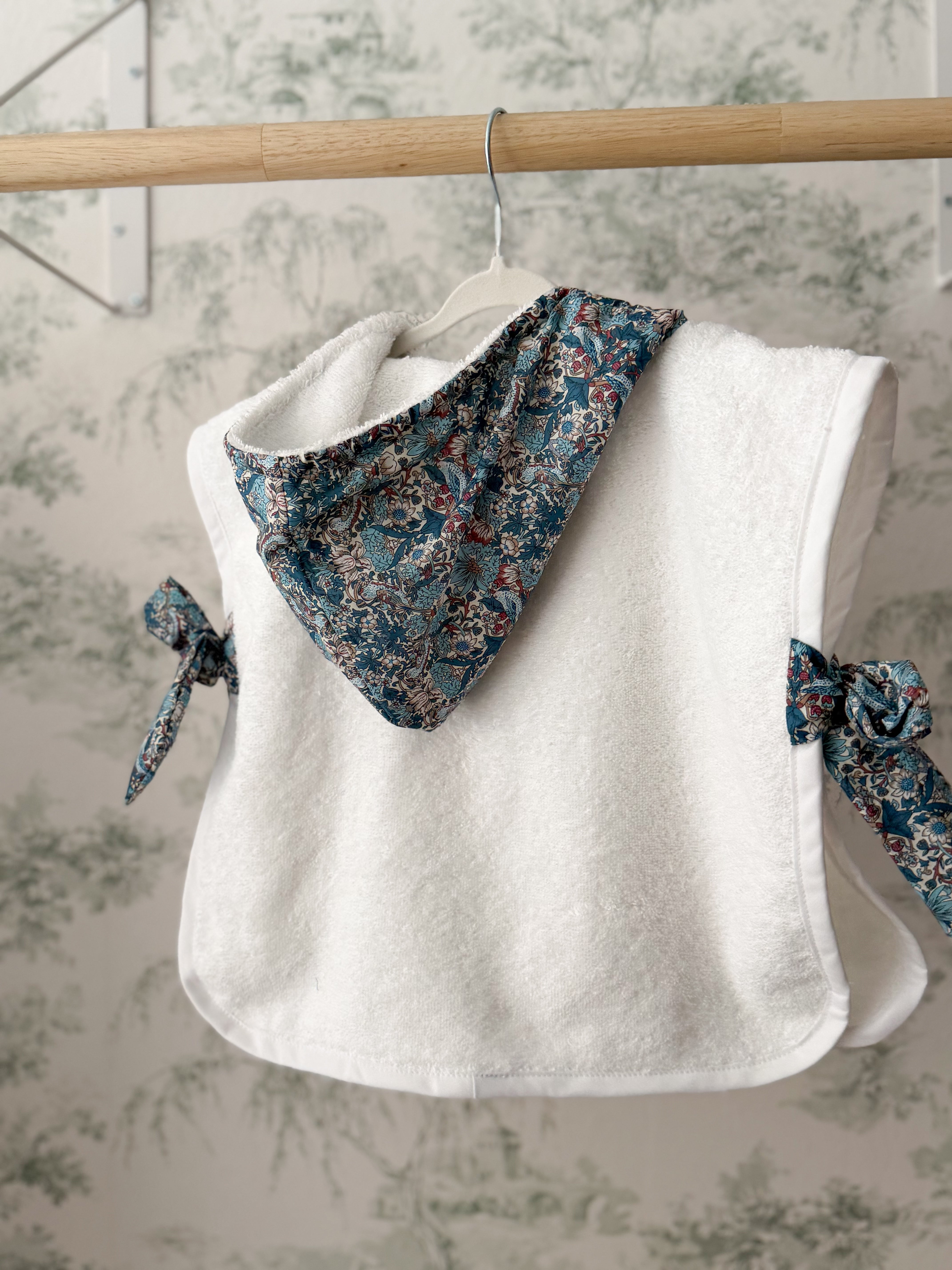 Poncho de playa volante Liberty azul
