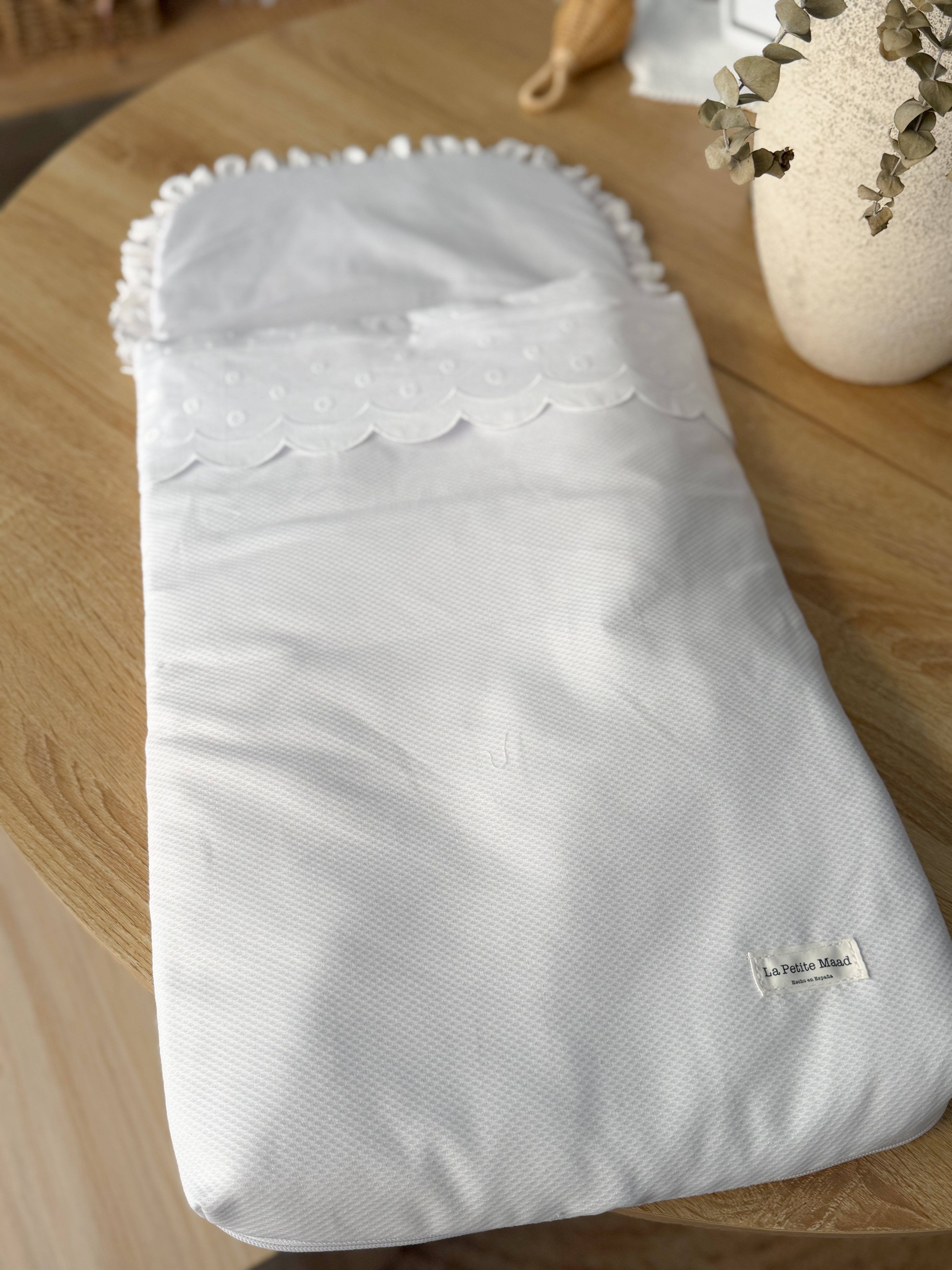 Saco universal para capazo pique blanco