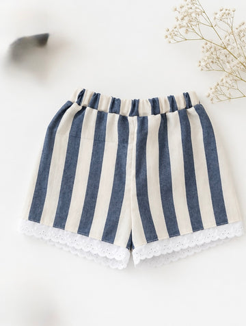 Pantalón corto rayas azules