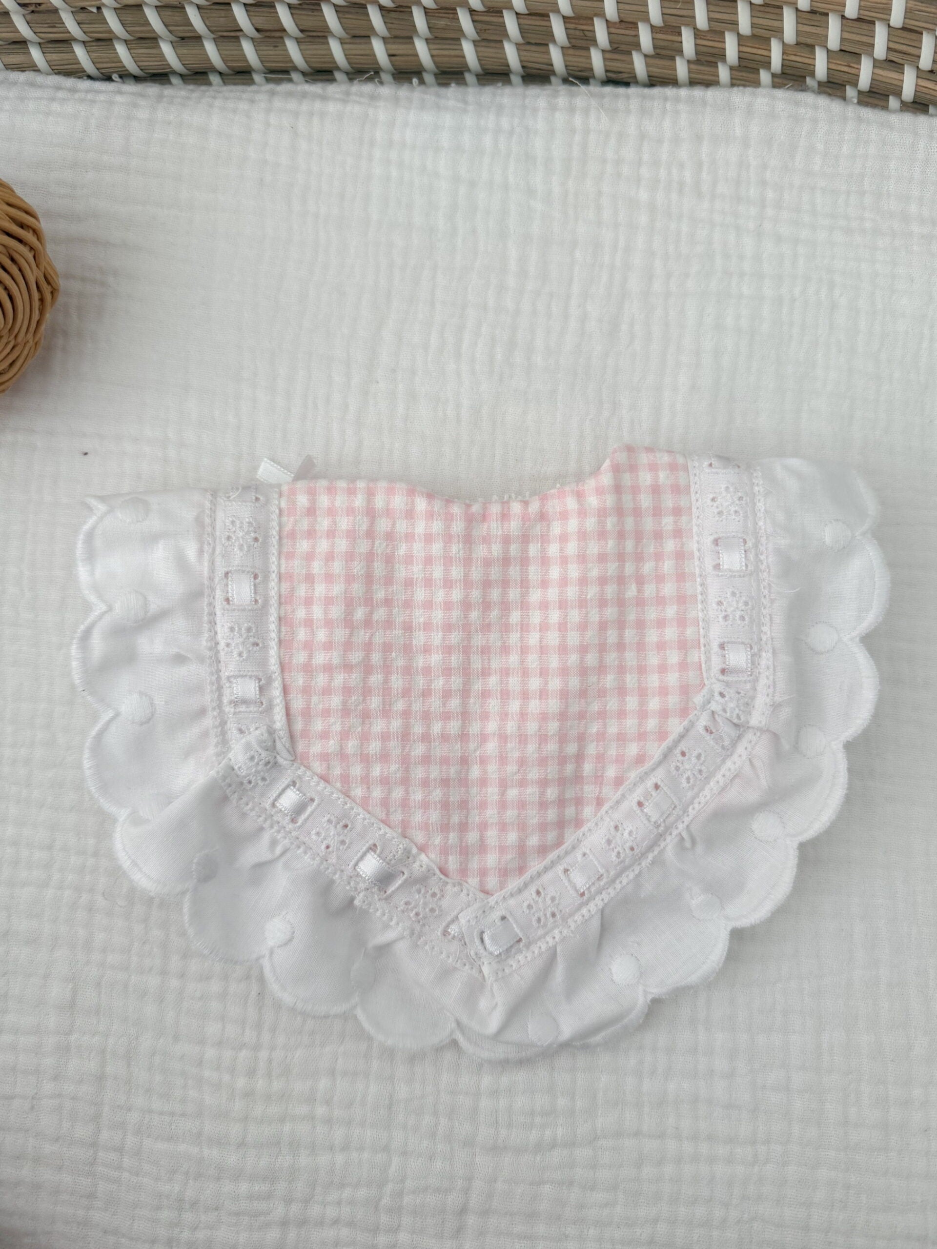 Babero pipo vichy rosa