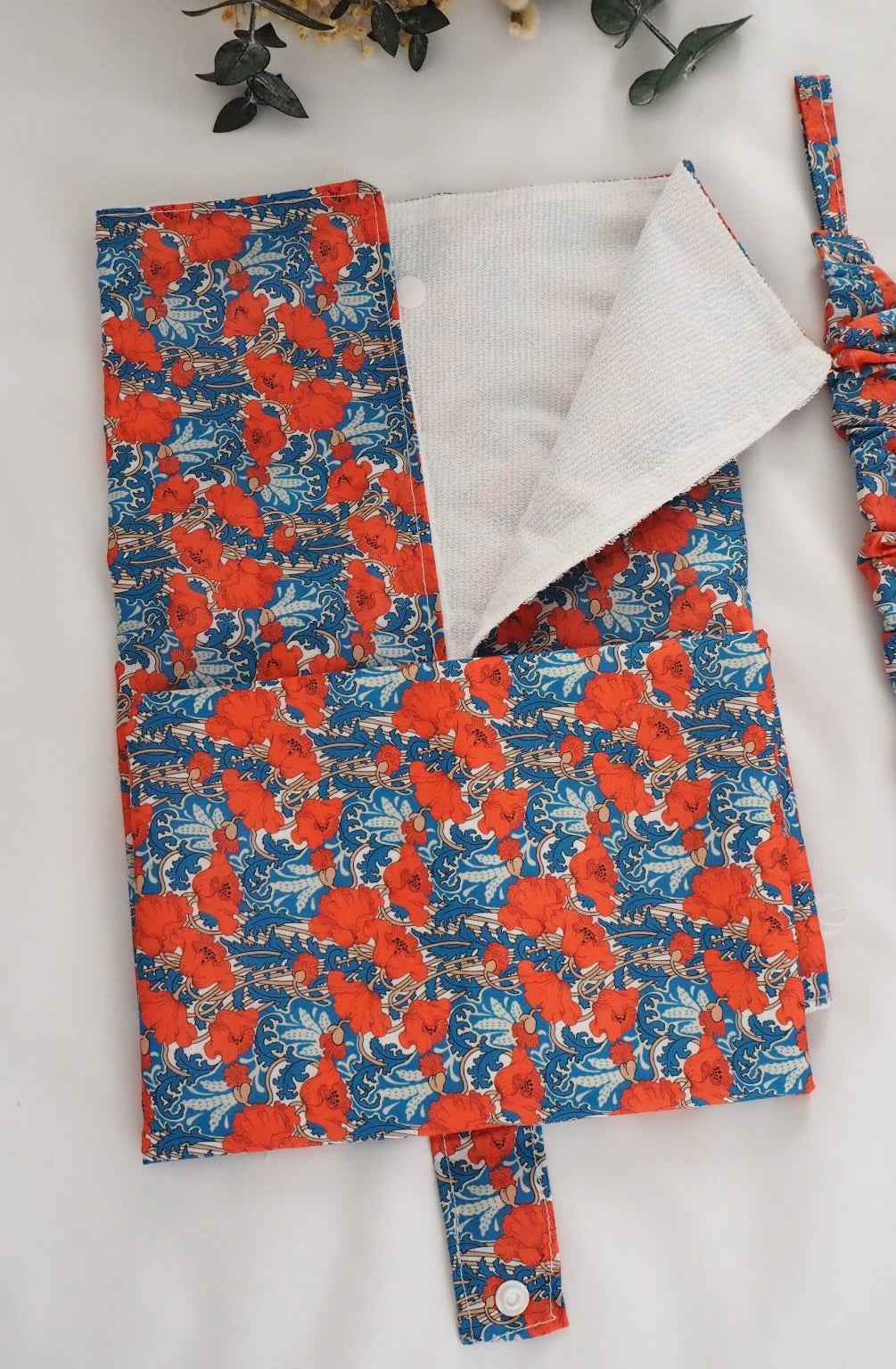 Cambiador impermeable liberty rojo y azul