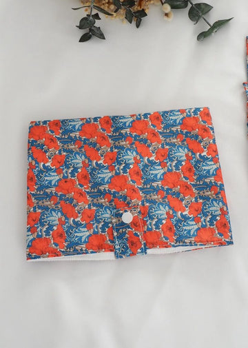 Cambiador impermeable liberty rojo y azul