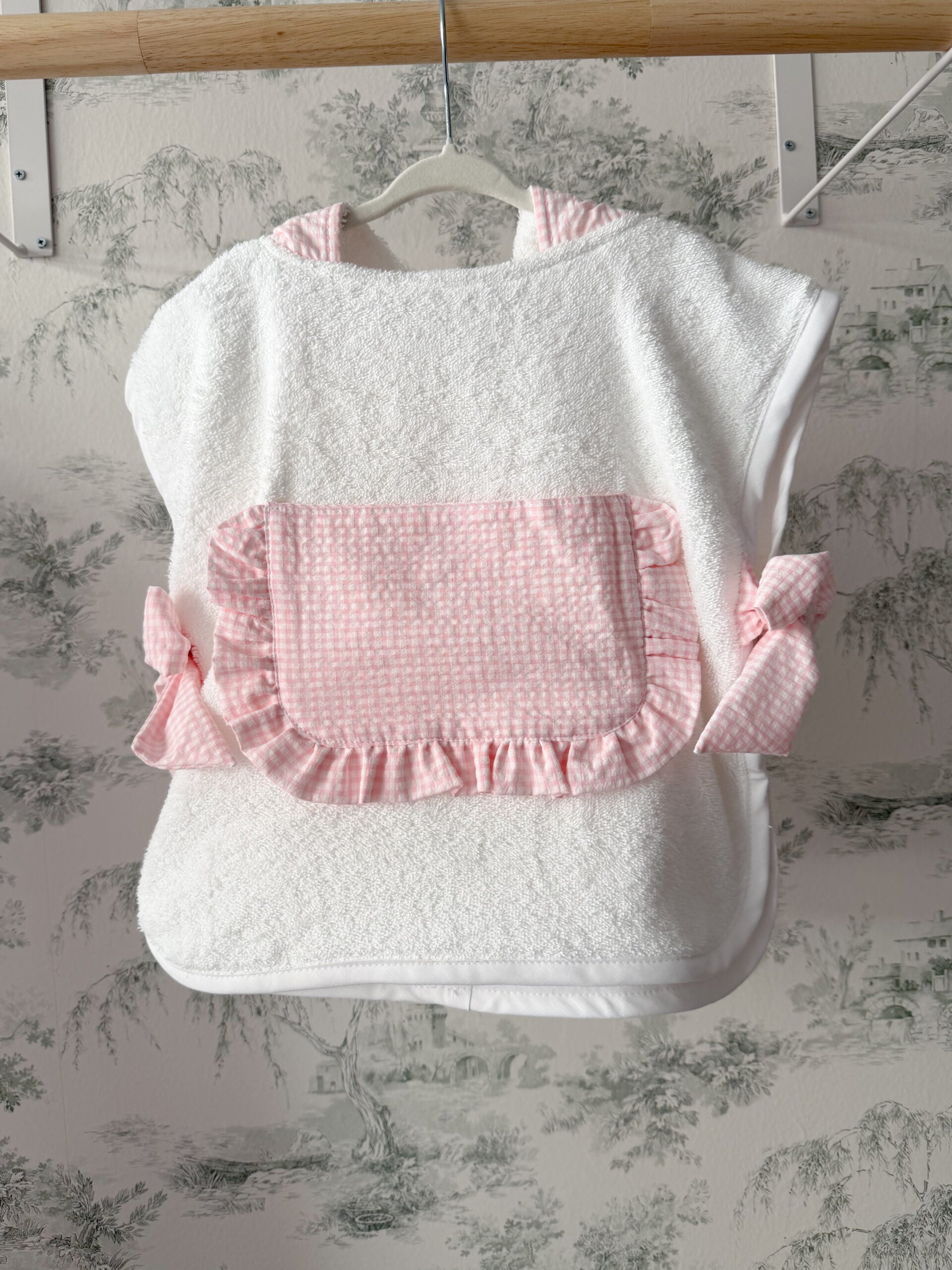 Poncho de playa vichy rosa volante
