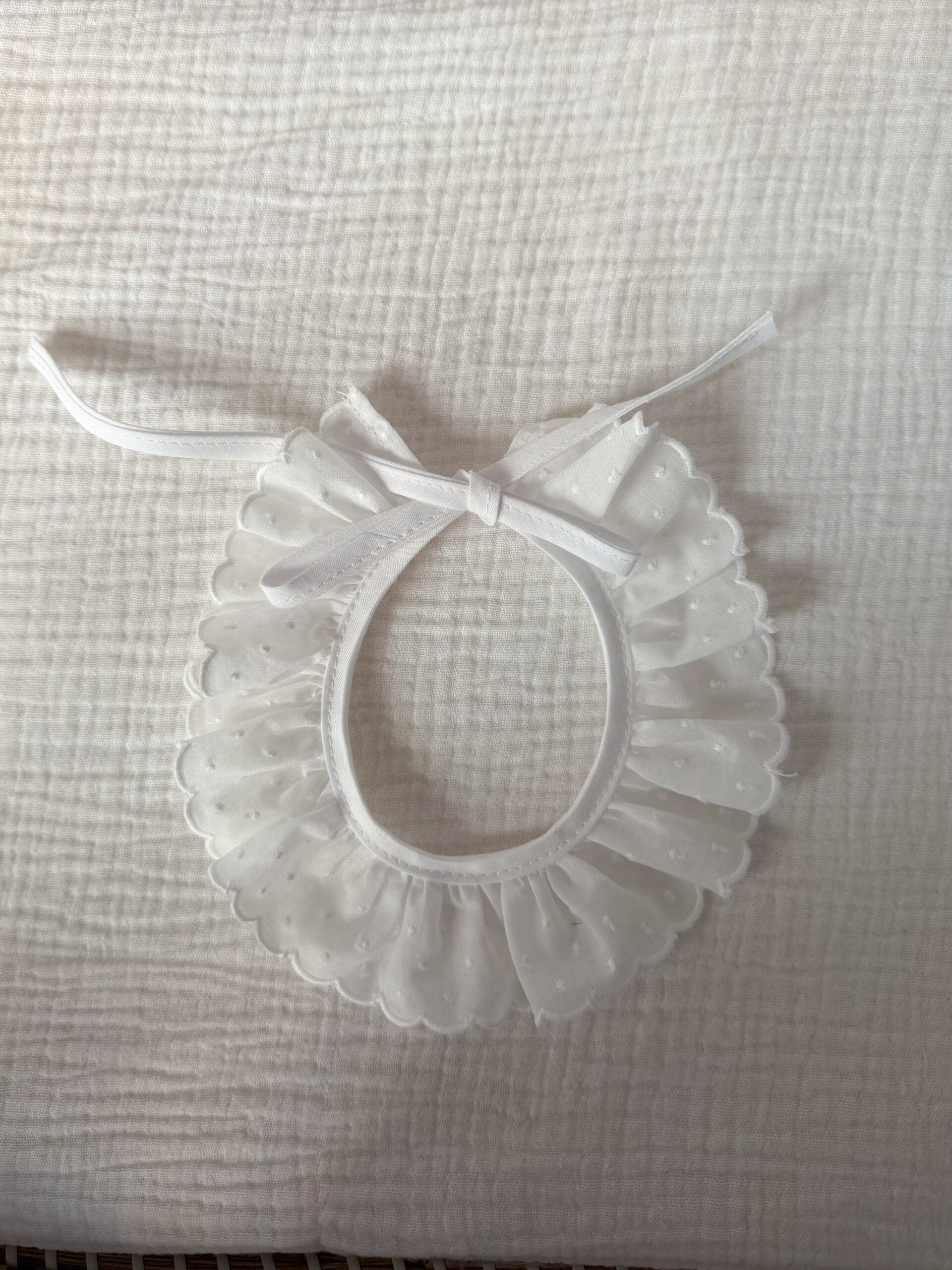 Cuello nanuk bordado