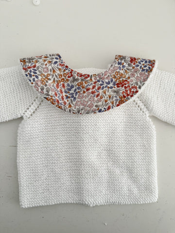 Cuello salvababas rojo y azul