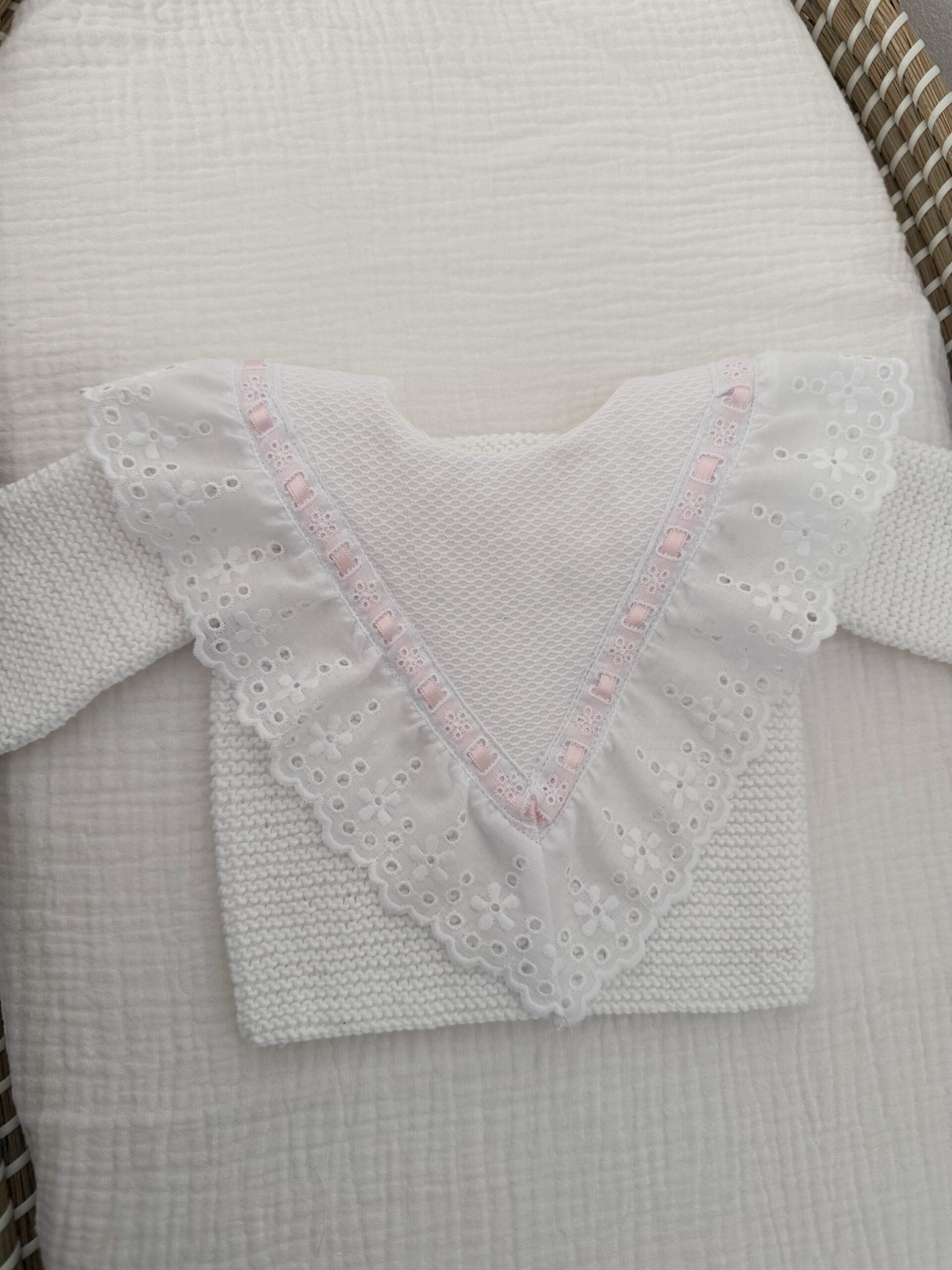 Babero Nani con lazo rosa bebé