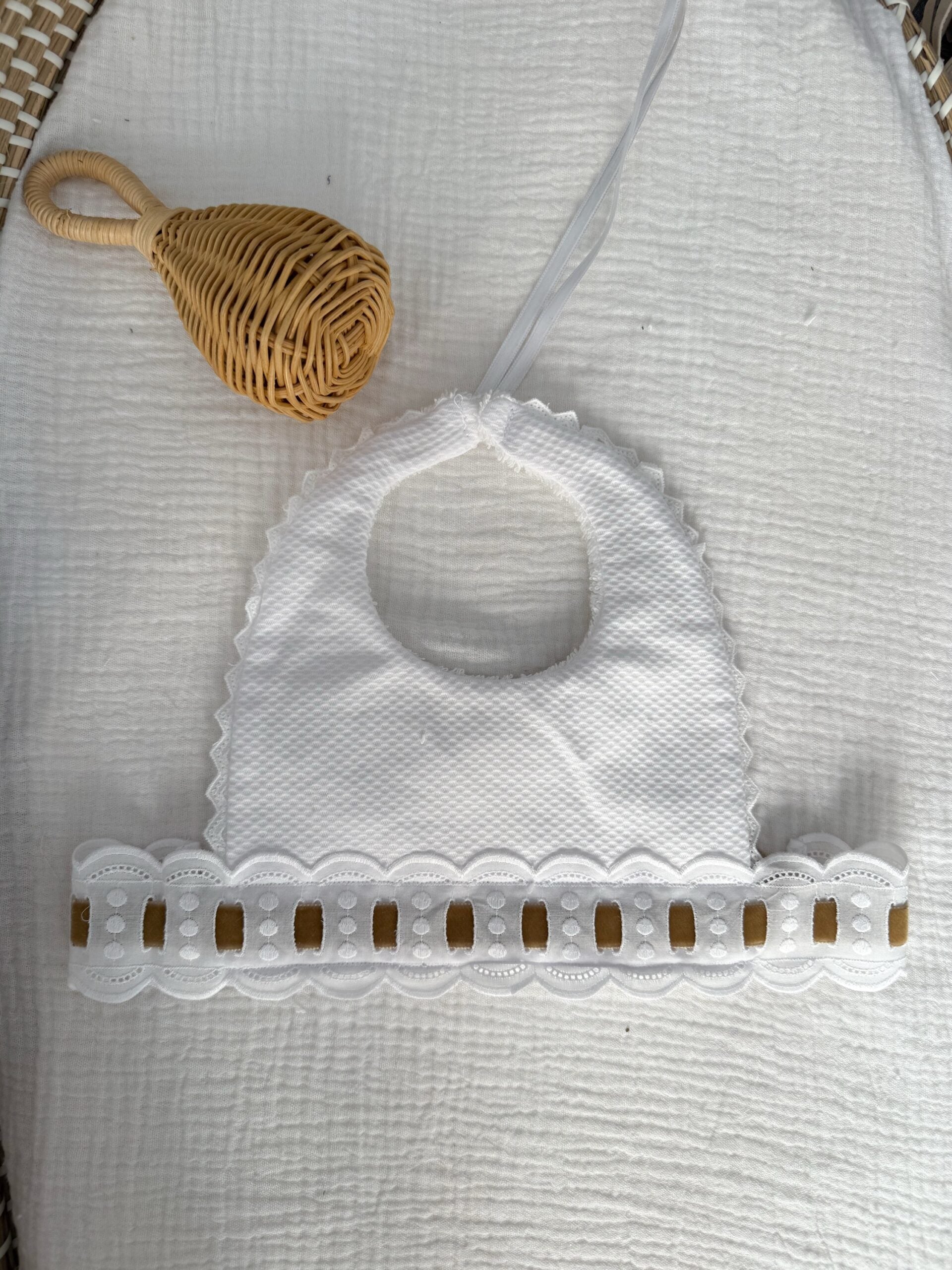 Babero lazo espalda terciopelo beige