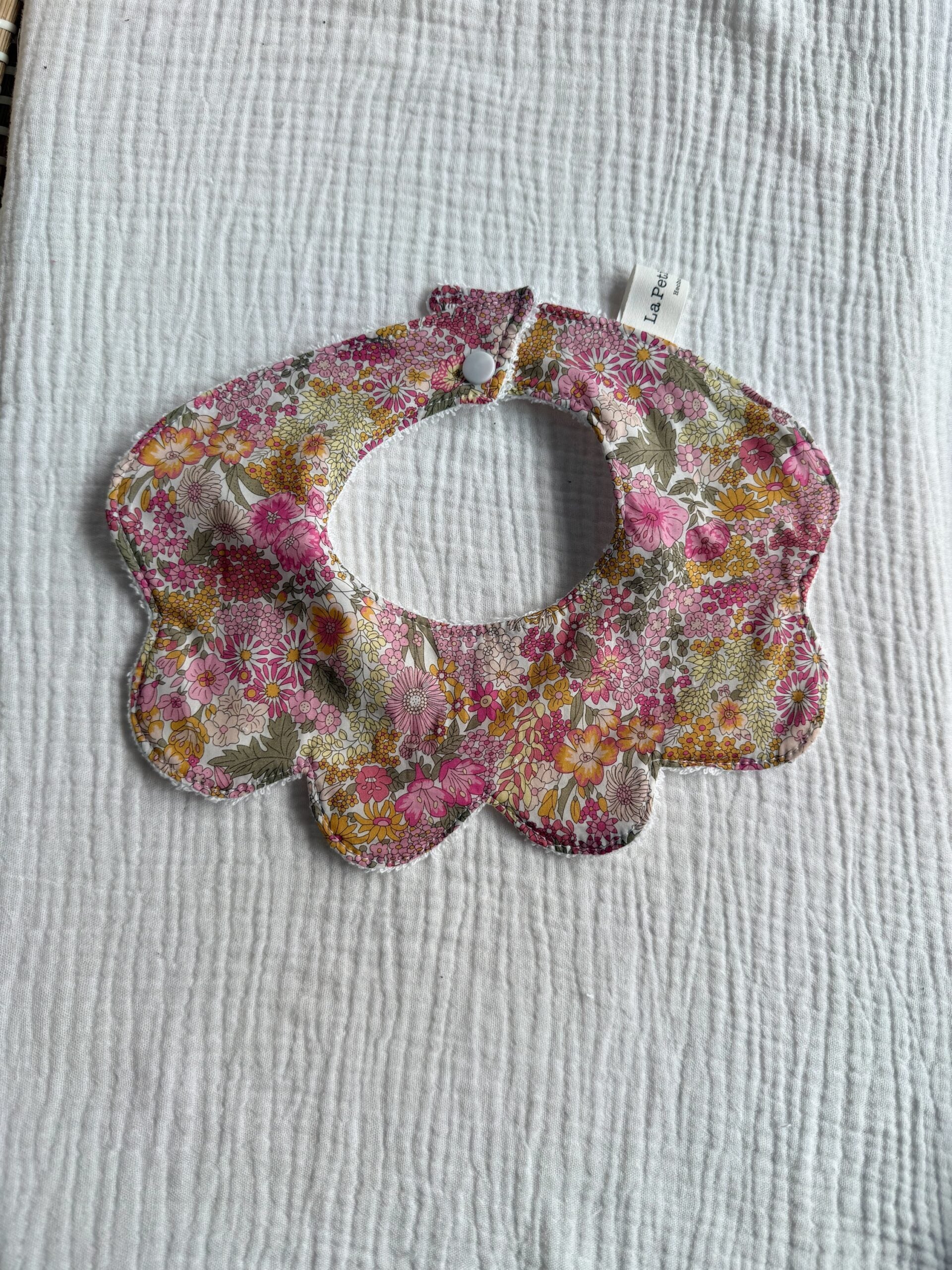 Cuello ondas Liberty otoño