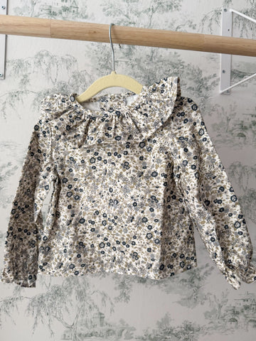 Camisa Leonor flor azul marino